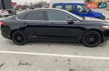 Седан Ford Fusion 2016 в Снятине