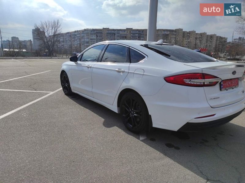 Седан Ford Fusion 2020 в Киеве