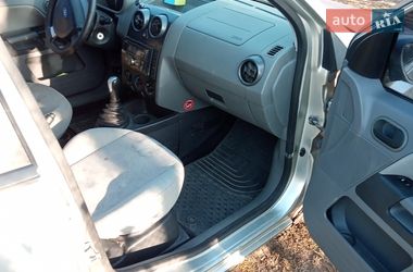 Хэтчбек Ford Fusion 2003 в Киеве