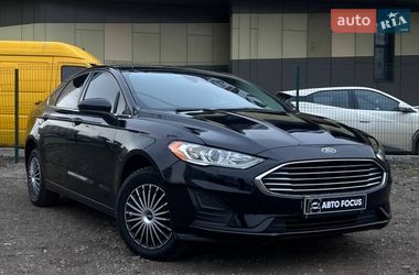 Седан Ford Fusion 2018 в Киеве