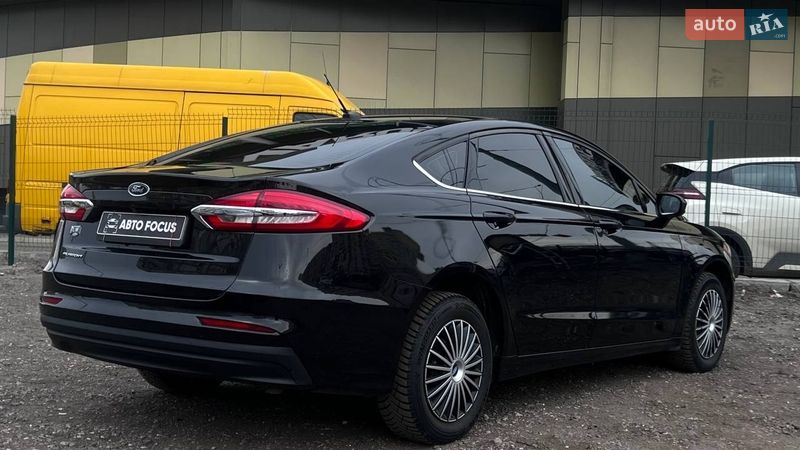Седан Ford Fusion 2018 в Киеве