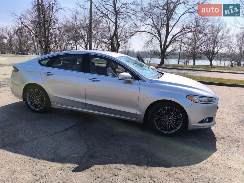 Седан Ford Fusion 2014 в Кременчуге