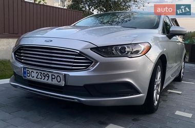 Седан Ford Fusion 2016 в Самборі