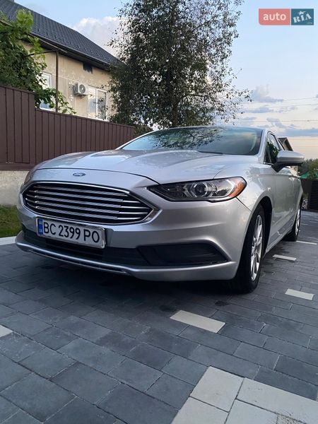 Седан Ford Fusion 2016 в Самборі