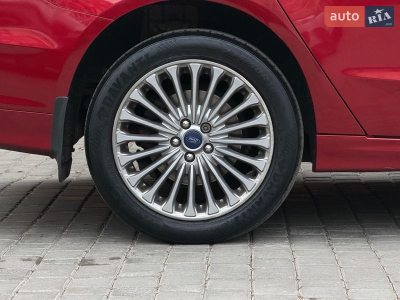 Седан Ford Fusion 2014 в Одесі