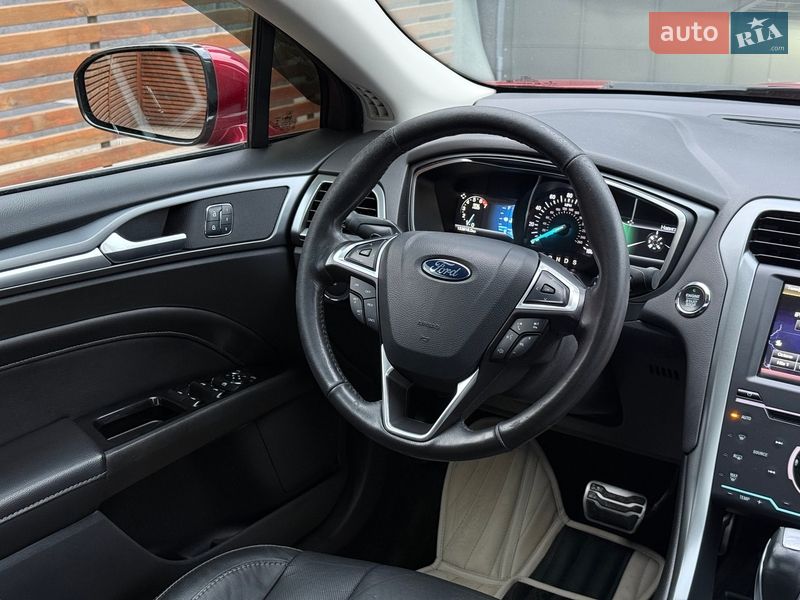 Седан Ford Fusion 2014 в Одесі