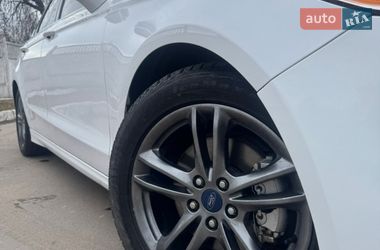 Седан Ford Fusion 2015 в Прилуках