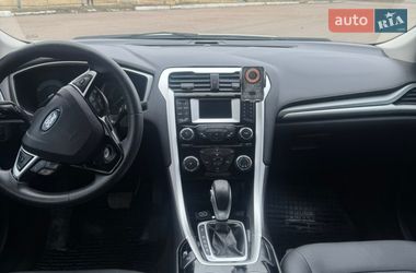 Седан Ford Fusion 2015 в Прилуках