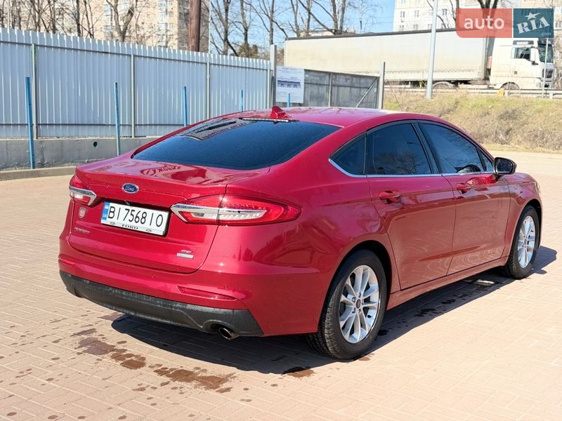 Седан Ford Fusion 2019 в Полтаве