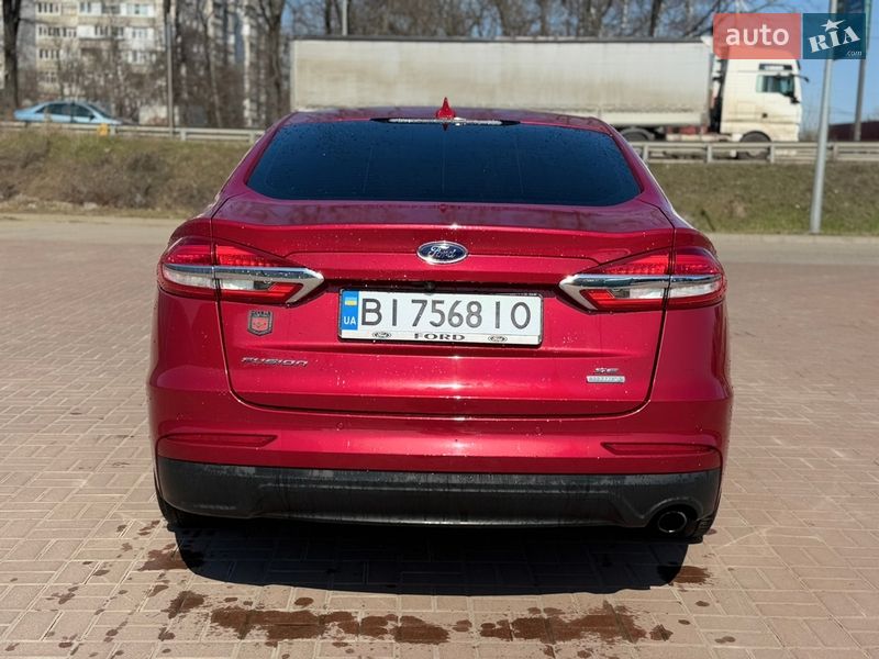Седан Ford Fusion 2019 в Полтаве