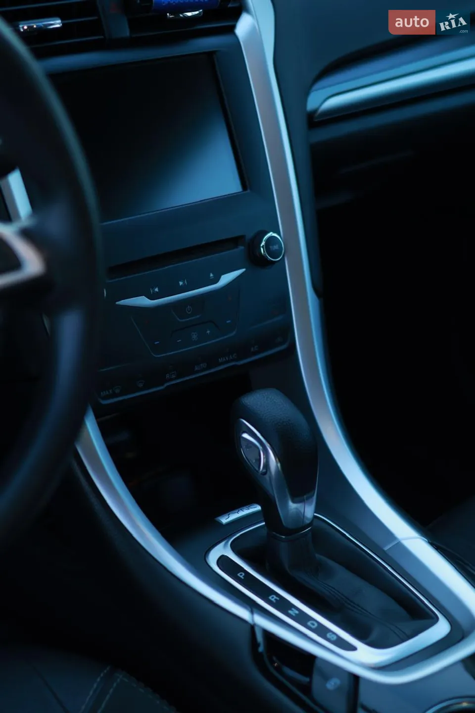 2016 Ford Fusion - мініатюра 23