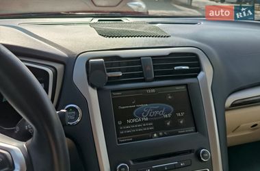 Седан Ford Fusion 2015 в Львове