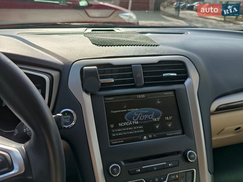 Седан Ford Fusion 2015 в Львове