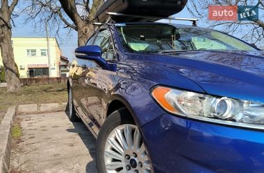 Седан Ford Fusion 2015 в Львове