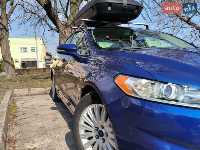 Седан Ford Fusion 2015 в Львове