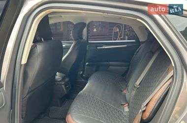 Седан Ford Fusion 2012 в Микуличине