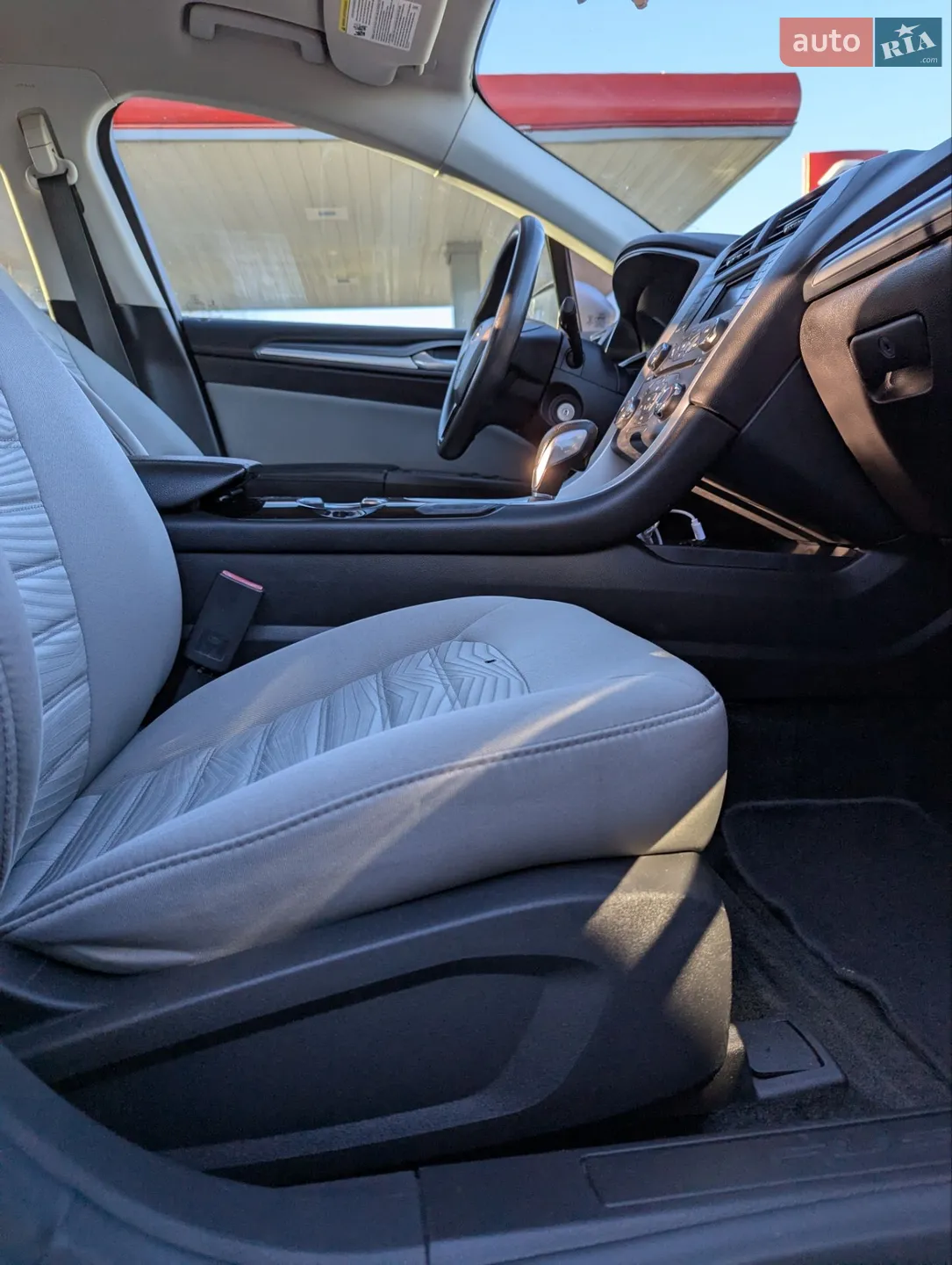 2016 Ford Fusion - мініатюра 21