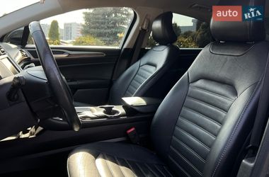 Седан Ford Fusion 2015 в Львове