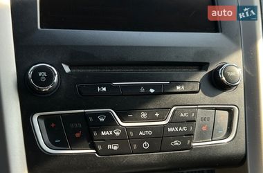 Седан Ford Fusion 2015 в Львове