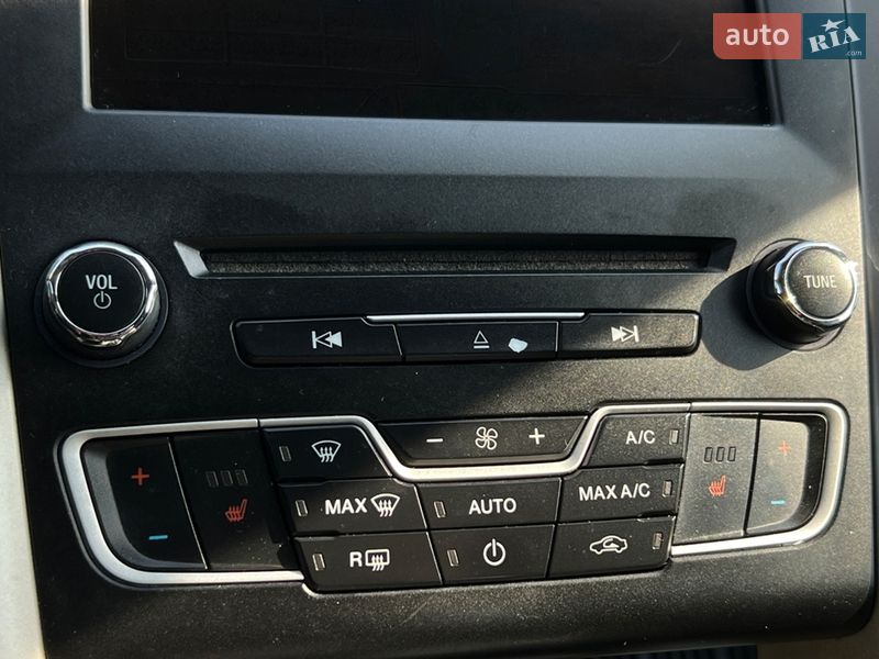 Седан Ford Fusion 2015 в Львове