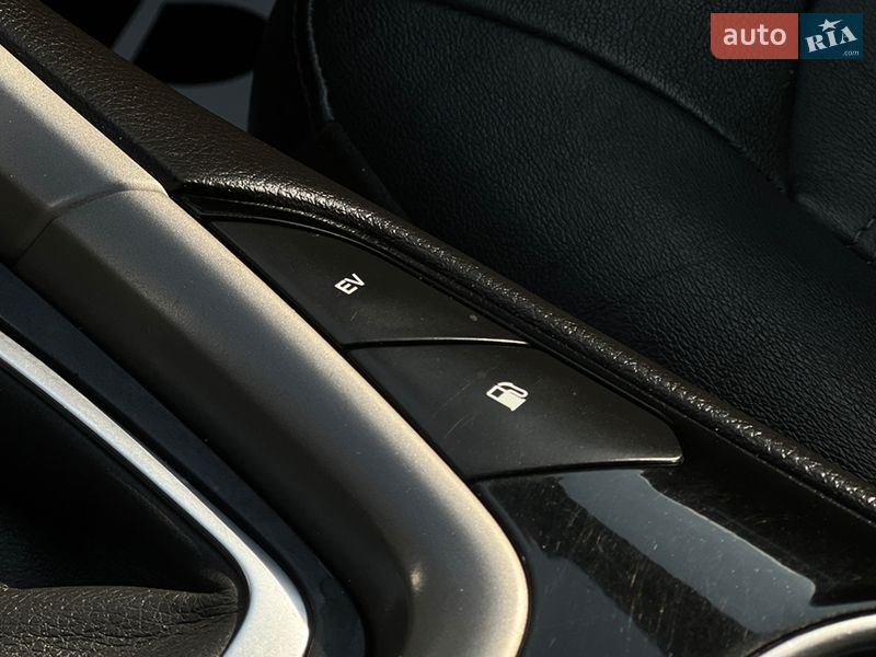 Седан Ford Fusion 2015 в Львове