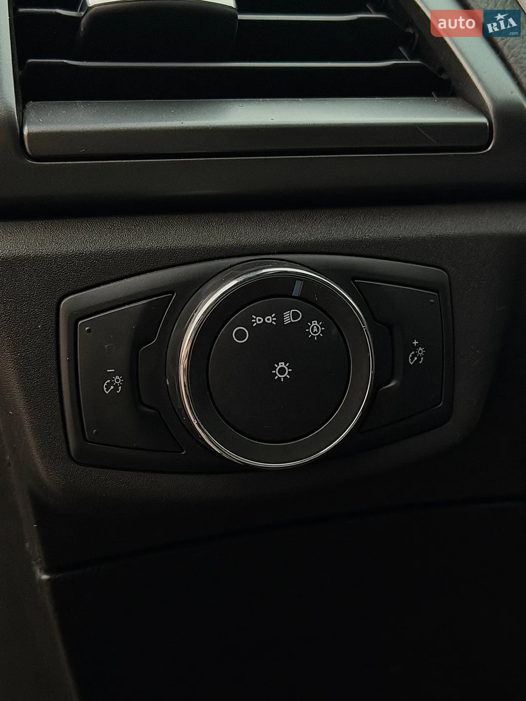 2013 Ford Fusion - мініатюра 18