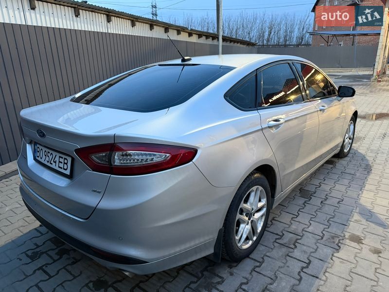 Седан Ford Fusion 2016 в Тернополі