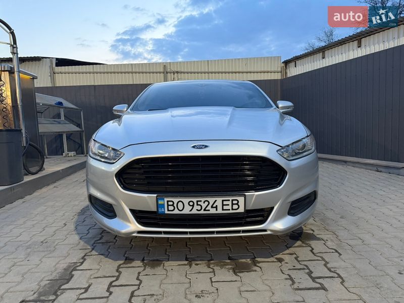 Седан Ford Fusion 2016 в Тернополі