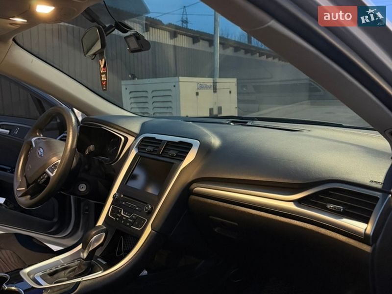 Седан Ford Fusion 2016 в Тернополі