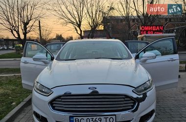 Седан Ford Fusion 2014 в Львове