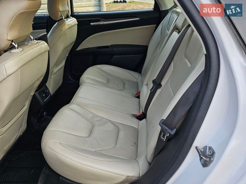 Седан Ford Fusion 2014 в Львове