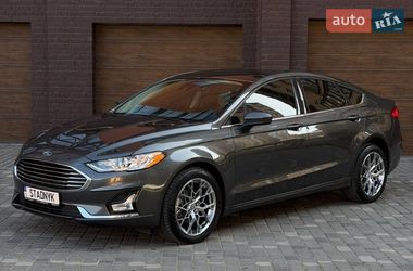 Седан Ford Fusion 2019 в Одессе