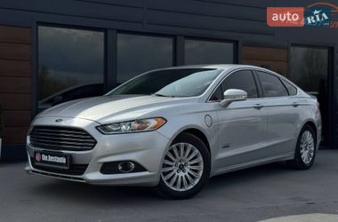 Седан Ford Fusion 2013 в Ровно