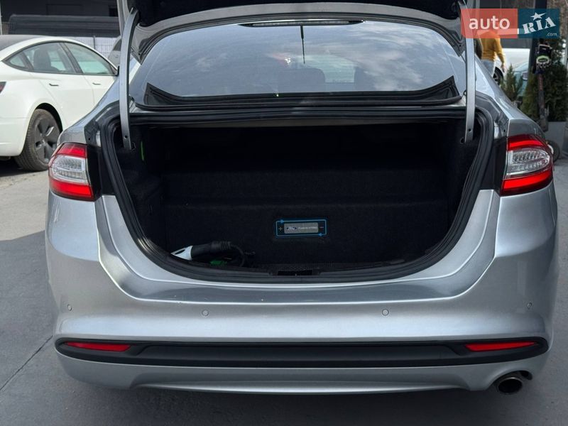 Седан Ford Fusion 2013 в Ровно фото 26 Седан Ford Fusion 2013 в Ровно
