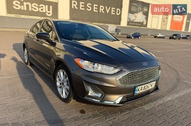 Седан Ford Fusion 2018 в Києві