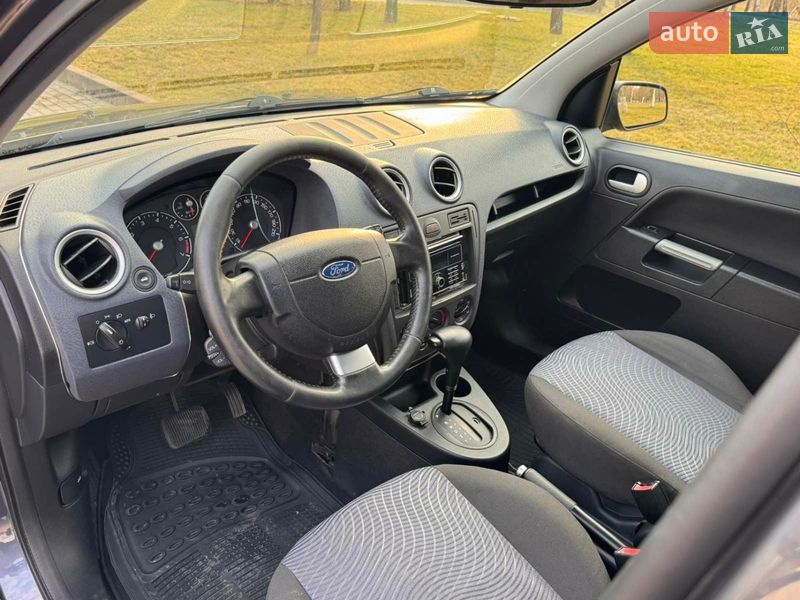 Хэтчбек Ford Fusion 2007 в Ровно