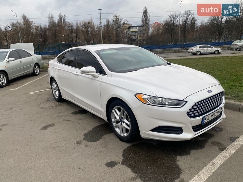 Седан Ford Fusion 2016 в Києві