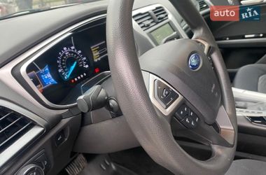 Седан Ford Fusion 2016 в Києві