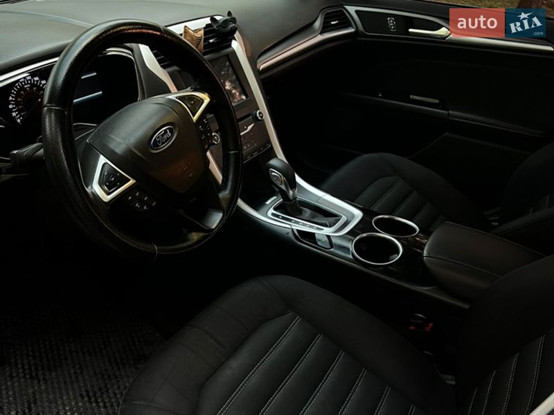Седан Ford Fusion 2013 в Днепре