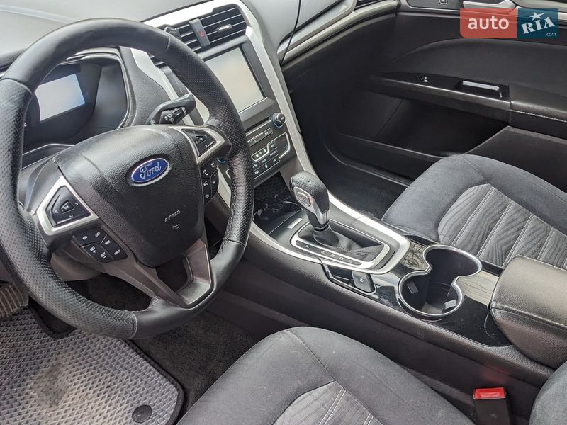 Седан Ford Fusion 2015 в Киеве фото 11 Седан Ford Fusion 2015 в Киеве