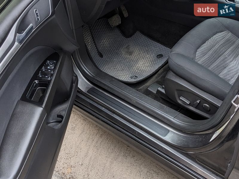 Седан Ford Fusion 2015 в Киеве фото 15 Седан Ford Fusion 2015 в Киеве