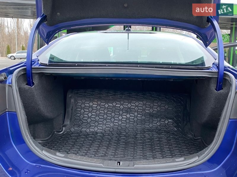 Седан Ford Fusion 2015 в Кременчуге