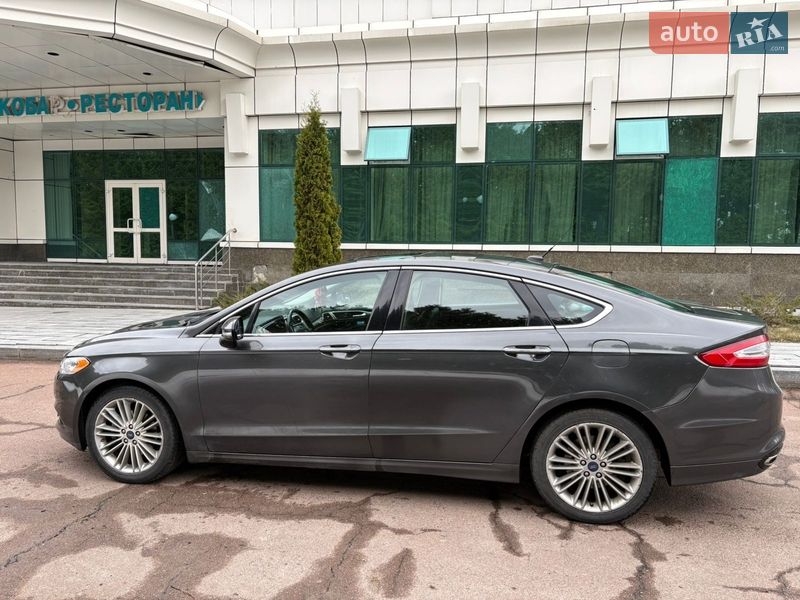 Седан Ford Fusion 2016 в Чернігові