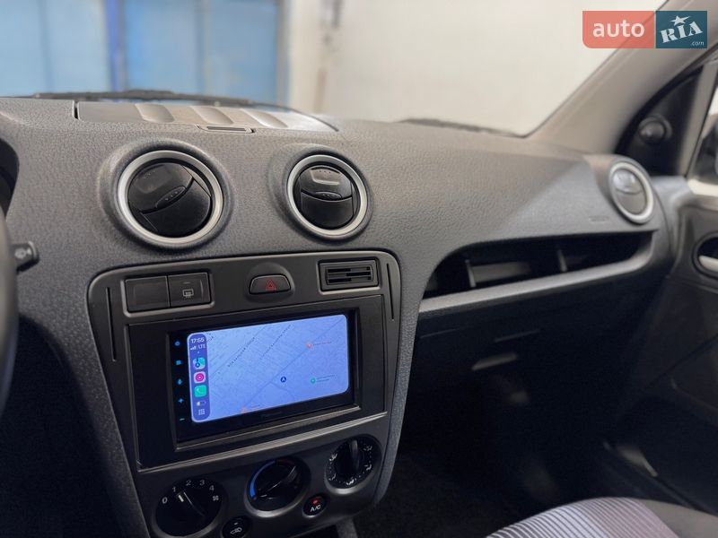 Хэтчбек Ford Fusion 2007 в Стрые