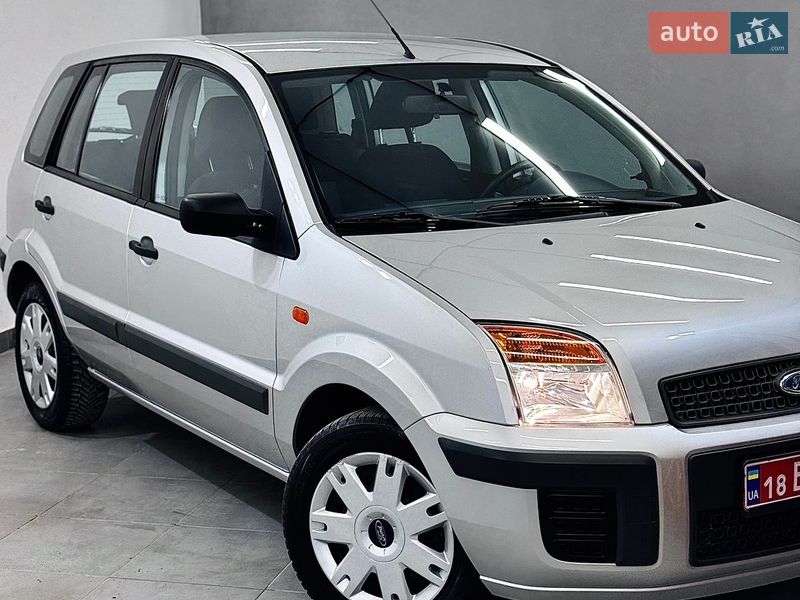 Хэтчбек Ford Fusion 2007 в Стрые