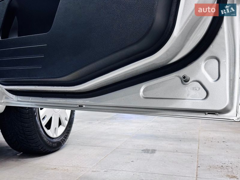 Хэтчбек Ford Fusion 2007 в Стрые