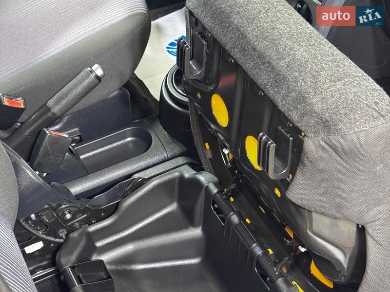 Хэтчбек Ford Fusion 2007 в Стрые