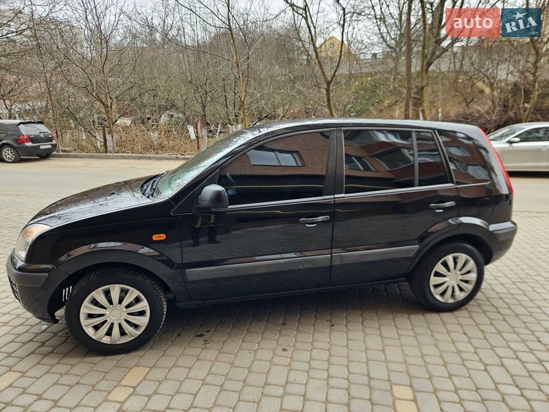 Хэтчбек Ford Fusion 2010 в Виннице