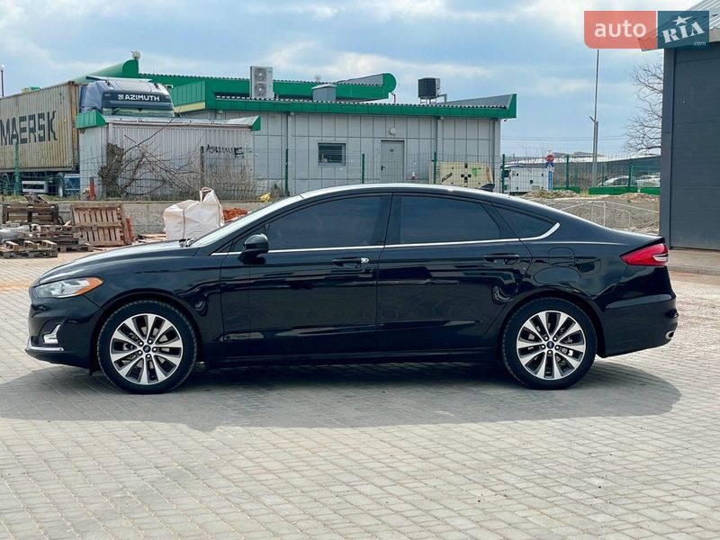 Седан Ford Fusion 2019 в Житомире