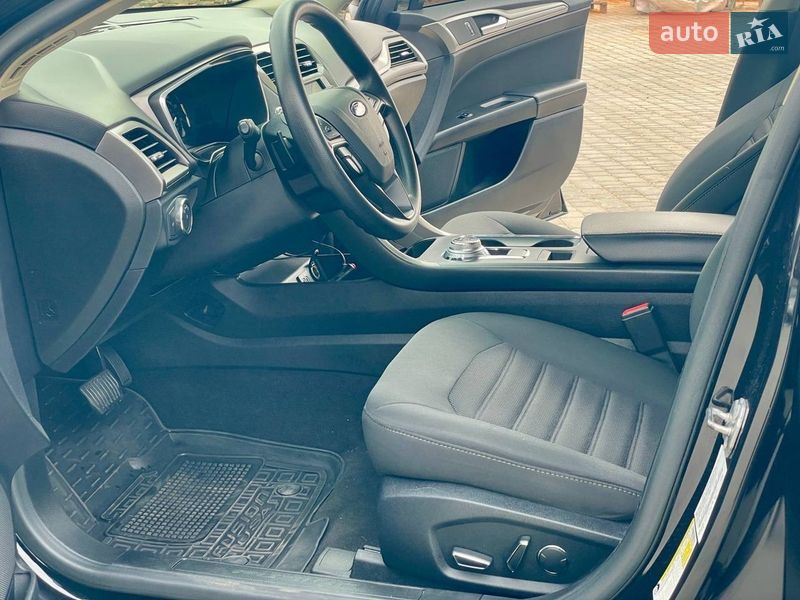 Седан Ford Fusion 2019 в Житомире